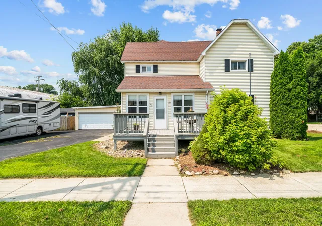 Photo 48 of Single family home for sale at 240 Peru St, Paw Paw, IL 61353 | MLS# 12730215 | Listing updated on 2026-09-22