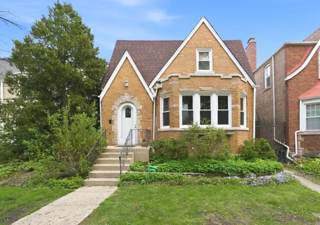 Photo 1 of Single family home for sale at 5919 N Bernard St, Chicago, IL 60659 | MLS# 12730227 | Listing updated on 2026-08-30