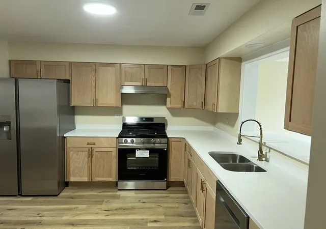 Photo 2 of Single family home for sale at 8410 W 135th Street, Orland Park, IL 60462 | MLS# 12730255 | Listing updated on 2026-09-15