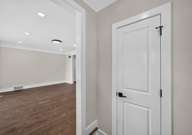 Photo 3 of Single family home for sale at 5852 W Newport Ave, Chicago, IL 60634 | MLS# 12730317 | Listing updated on 2026-09-16