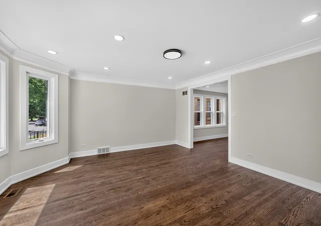 Photo 4 of Single family home for sale at 5852 W Newport Ave, Chicago, IL 60634 | MLS# 12730317 | Listing updated on 2026-09-16