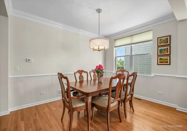 4th image of 1155 Falcon Ridge Dr, Elgin, IL 60124 | MLS# 12730319