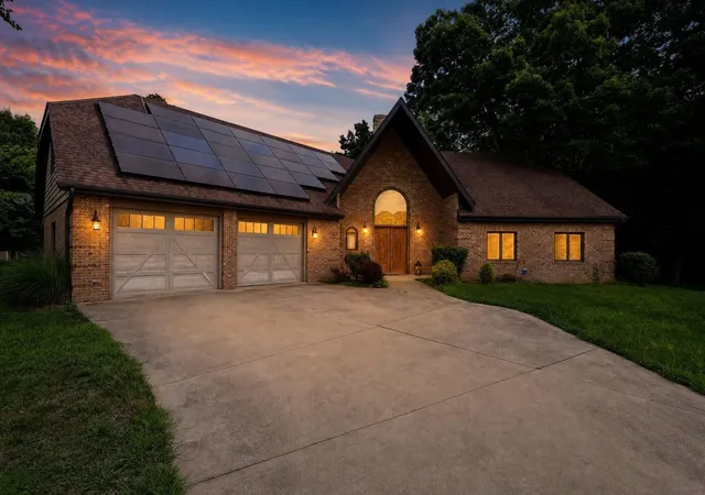 Photo 2 of Single family home for sale at 310 Bayview Ct, Danville, IL 61832 | MLS# 12730418 | Listing updated on 2026-09-27