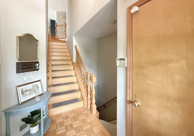 Photo 3 of Condo for sale at 522 Bradbury Ln #522, Geneva, IL 60134 | MLS# 12730519 | Listing updated on 2026-09-17