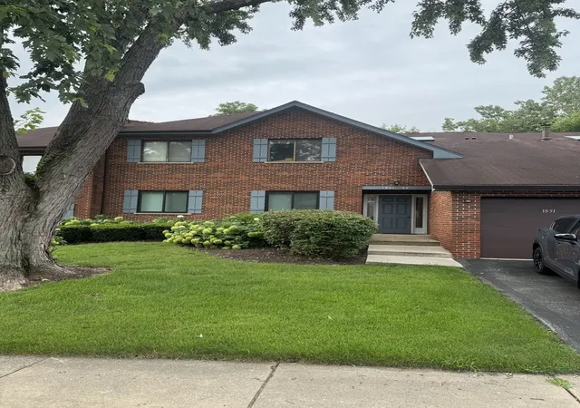 Photo 1 of Sale Pending at 1857 Portsmouth Dr #D, Lisle, IL 60532 | MLS# 12730537 | Listing updated on 2026-09-14