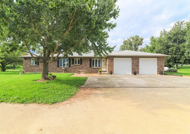 Photo 3 of Single family home for sale at 25811 Dunham Rd, Garden Prairie, IL 61038 | MLS# 12730552 | Listing updated on 2026-09-15