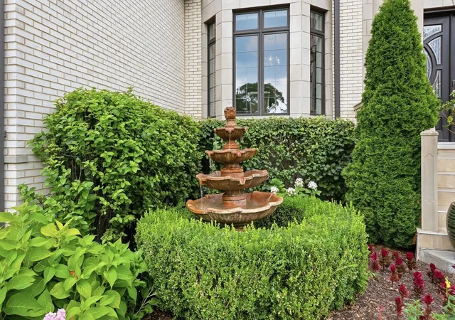 Photo 3 of Single family home for sale at 5605 S Monroe St, Hinsdale, IL 60521 | MLS# 12730554 | Listing updated on 2026-10-21