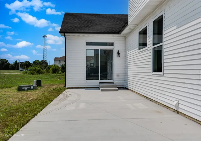 Photo 2 of Single family home for sale at 2080 Waters Edge Dr, Minooka, IL 60447 | MLS# 12730573 | Listing updated on 2026-08-17