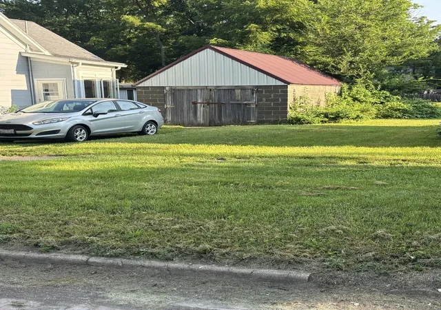 Photo 4 of Single family home for sale at 309 E Walnut St, Piper City, IL 60959 | MLS# 12730588 | Listing updated on 2026-10-01