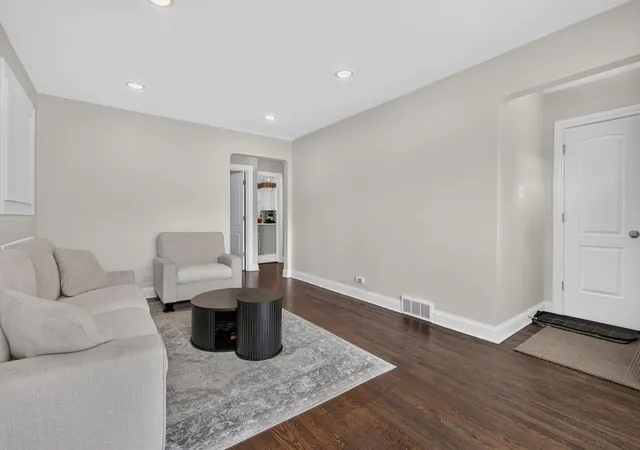 Photo 4 of Single family home for sale at 11120 S Albany Ave, Chicago, IL 60655 | MLS# 12730622 | Listing updated on 2026-10-09