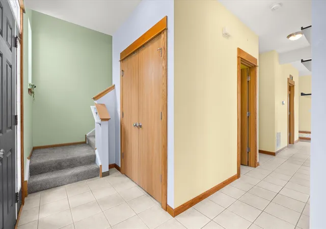 Photo 3 of Single family home for sale at 739 Bonaventure Dr, Oswego, IL 60543 | MLS# 12730637 | Listing updated on 2026-10-03