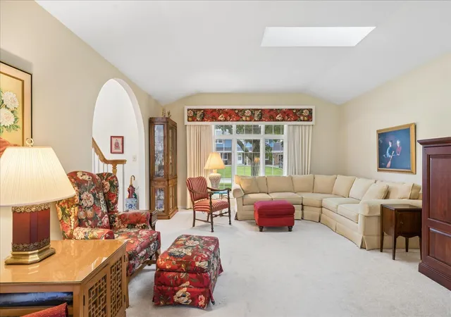Photo 3 of Single family home for sale at 3510 W Shepherd Hl Ln, Mc Henry, IL 60050 | MLS# 12730670 | Listing updated on 2026-09-26