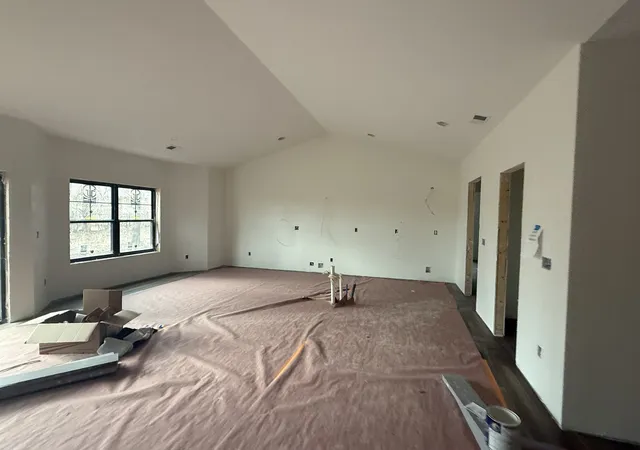 Photo 3 of Single family home for sale at 1917 S Stone Crk Blvd, Urbana, IL 61802 | MLS# 12730713 | Listing updated on 2026-09-18