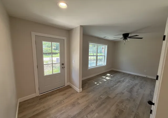 Photo 3 of Single family home for sale at 1106 Mitchem Dr, Urbana, IL 61801 | MLS# 12730714 | Listing updated on 2026-09-16