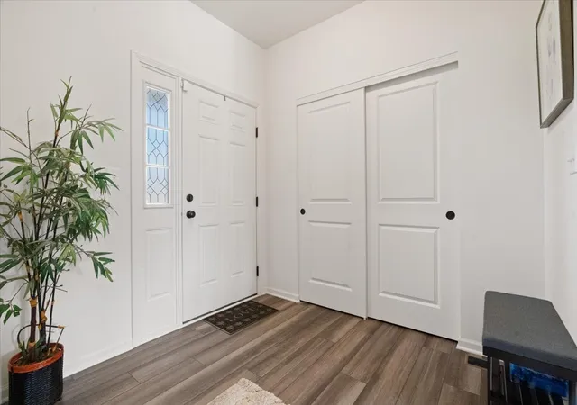 Photo 2 of Single family home for sale at 28609 Augusta Ln, Lakemoor, IL 60051 | MLS# 12730764 | Listing updated on 2026-08-25