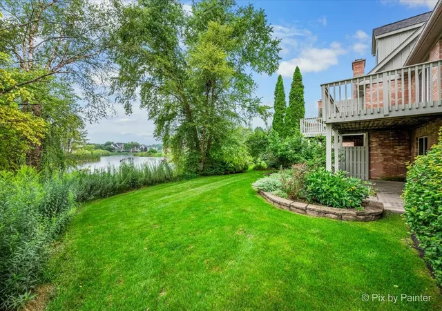 image of 836 Wedgewood Dr, Crystal Lake, IL 60014 | MLS# 12730773