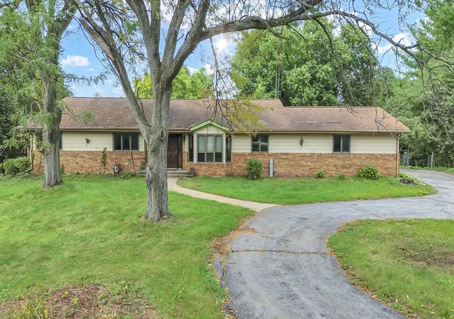 Photo 1 of Single family home for sale at 386 Il Route 173 Route, Caledonia, IL 61011 | MLS# 12730815 | Listing updated on 2026-10-23