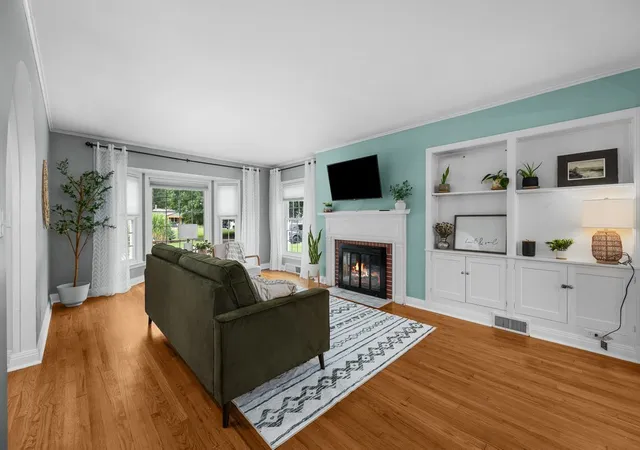 Photo 3 of Sale Pending at 2324 15th Avenue, Moline, IL 61265 | MLS# 12730850 | Listing updated on 2026-09-04