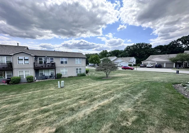 16th image of 1011 Sommerset Ct #A, Elgin, IL 60120 | MLS# 12730859