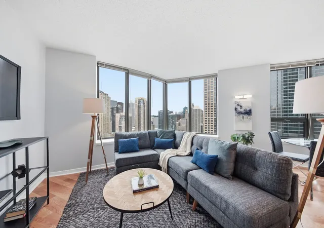 Photo 2 of Condo for sale at 400 N Lasalle St #3602, Chicago, IL 60654 | MLS# 12730872 | Listing updated on 2026-09-25