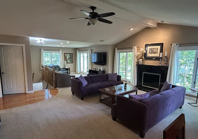 Photo 4 of Sale Pending at 211 Village Dr, Mount Prospect, IL 60056 | MLS# 12730897 | Listing updated on 2026-09-14