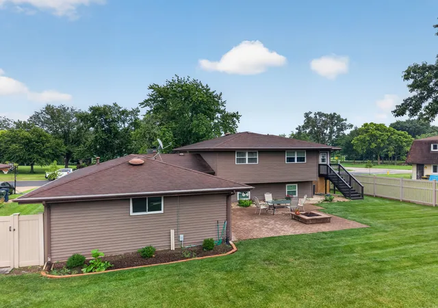 Photo 2 of Sale Pending at 103 Deerpath Dr, Minooka, IL 60447 | MLS# 12730975 | Listing updated on 2026-09-12