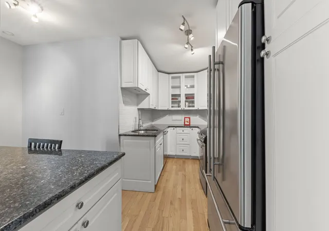 Photo 3 of Condo for sale at 1550 N Lake Shore Dr #17B, Chicago, IL 60610 | MLS# 12730986 | Listing updated on 2026-09-16