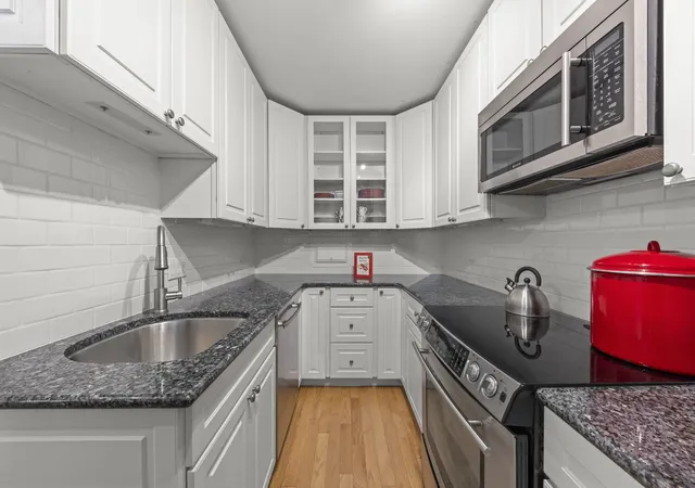 Photo 4 of Condo for sale at 1550 N Lake Shore Dr #17B, Chicago, IL 60610 | MLS# 12730986 | Listing updated on 2026-09-16