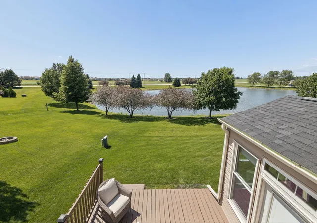 Photo 3 of Single family home for sale at 1905 Springside Dr, Plainfield, IL 60586 | MLS# 12731037 | Listing updated on 2026-09-14