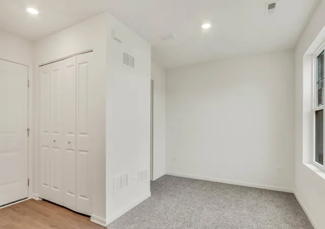 Photo 3 of Townhouse for sale at 409 Lakeshore Ct, St. Charles, IL 60174 | MLS# 12731047 | Listing updated on 2026-09-23