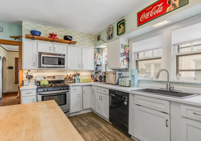 Photo 4 of Single family home for sale at 225 Pick Ave, Elmhurst, IL 60126 | MLS# 12731090 | Listing updated on 2026-09-19