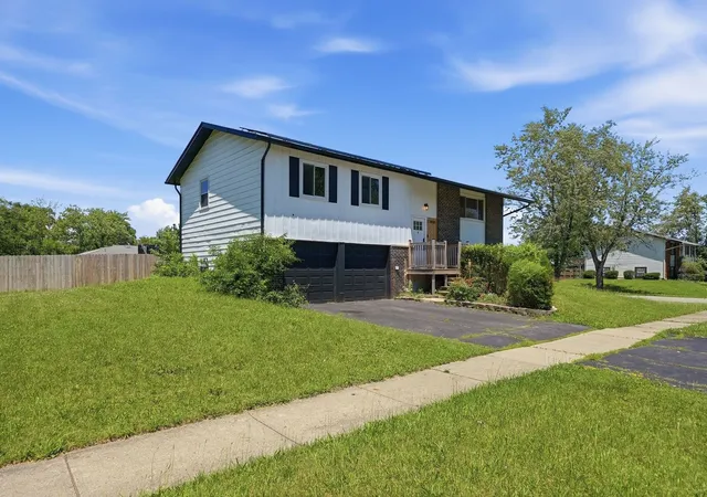 Photo 2 of Single family home for sale at 17800 Central Park Ave, Country Club Hills, IL 60478 | MLS# 12731113 | Listing updated on 2026-09-25