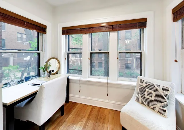 Listing Photo 5 - Condo for sale in building located at 815 Lake St, Oak Park, IL 60301 - Unit #1S