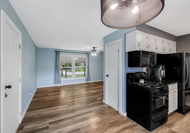 Photo 1 of Single family home for sale at 241 Arrowhead Trl, Carol Stream, IL 60188 | MLS# 12731238 | Listing updated on 2026-09-24
