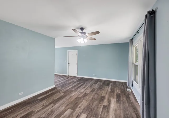 Photo 3 of Single family home for sale at 241 Arrowhead Trl, Carol Stream, IL 60188 | MLS# 12731238 | Listing updated on 2026-09-24