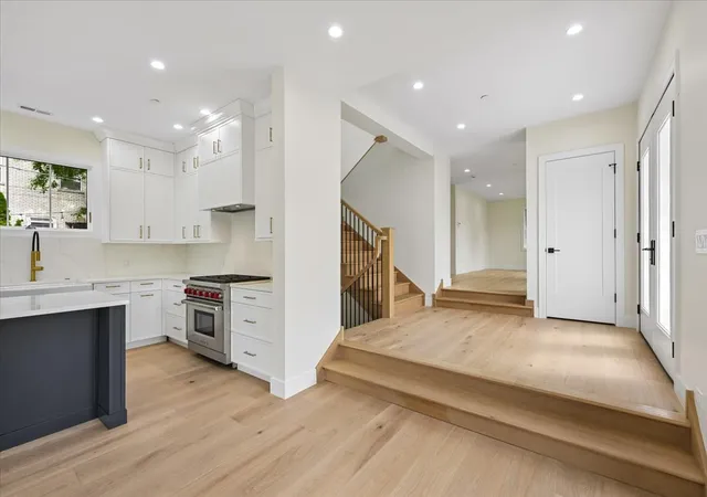 Photo 3 of Single family home for sale at 3810 W N Shore Ave, Lincolnwood, IL 60712 | MLS# 12731343 | Listing updated on 2026-09-27