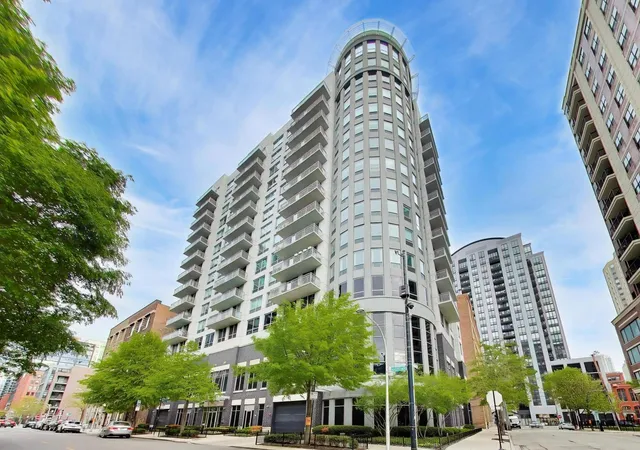 Photo 1 of Condo for sale at 421 W Huron St #1305, Chicago, IL 60654 | MLS# 12731412 | Listing updated on 2026-09-22