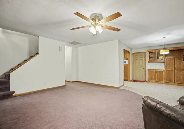 Photo 4 of Sale Pending at 808 N Mohave Dr, Pontiac, IL 61764 | MLS# 12731419 | Listing updated on 2026-10-06