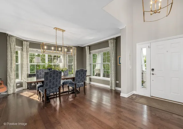 Photo 3 of Single family home for sale at 1250 W Thomas Rd, Wheaton, IL 60187 | MLS# 12731552 | Listing updated on 2026-09-24
