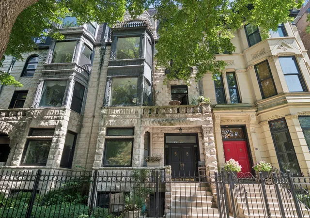 Photo 1 of Sale Pending at 1329 N Dearborn St #3, Chicago, IL 60610 | MLS# 12731612 | Listing updated on 2026-10-08