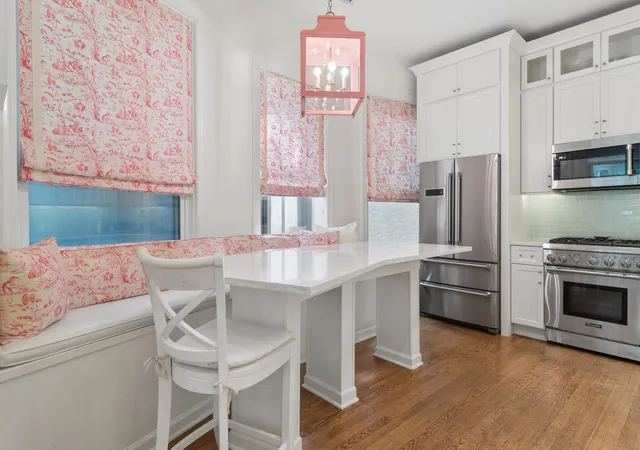 Photo 3 of Sale Pending at 1329 N Dearborn St #3, Chicago, IL 60610 | MLS# 12731612 | Listing updated on 2026-10-08