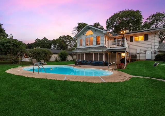 Photo 4 of Sale Pending at 21w340 Audubon Rd, Lombard, IL 60148 | MLS# 12731686 | Listing updated on 2026-08-26