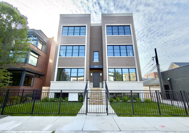 Condo for sale at 2644 N Lakewood Ave #2N, Chicago, IL 60614 | MLS# 12731733