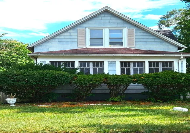 Single family home for sale at 14449 Pohlers Ct, Dolton, IL 60419 | MLS# 12731754
