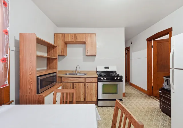 Photo 3 of Sale Pending at 2244 W Huron St, Chicago, IL 60612 | MLS# 12731756 | Listing updated on 2026-08-25