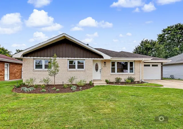 1st image of 605 Gloria St, Lockport, IL 60441 | MLS# 12731903