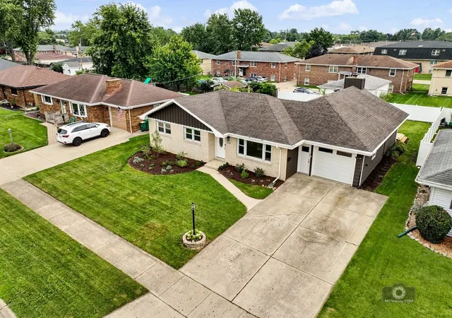 image of 605 Gloria St, Lockport, IL 60441 | MLS# 12731903