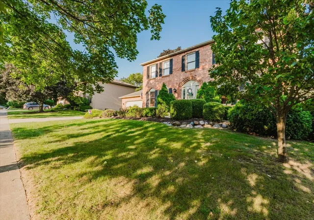 Photo 42 of Single family home for sale at 4 Inverness Dr, Bloomington, IL 61701 | MLS# 12731959 | Listing updated on 2026-09-13