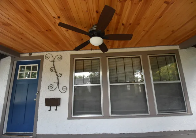 Photo 2 of Single family home for sale at 339 N Ridgeland Ave, Elmhurst, IL 60126 | MLS# 12731973 | Listing updated on 2026-10-04