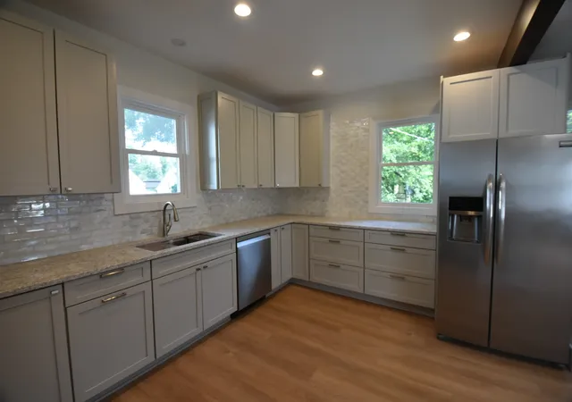 Photo 3 of Single family home for sale at 339 N Ridgeland Ave, Elmhurst, IL 60126 | MLS# 12731973 | Listing updated on 2026-10-08